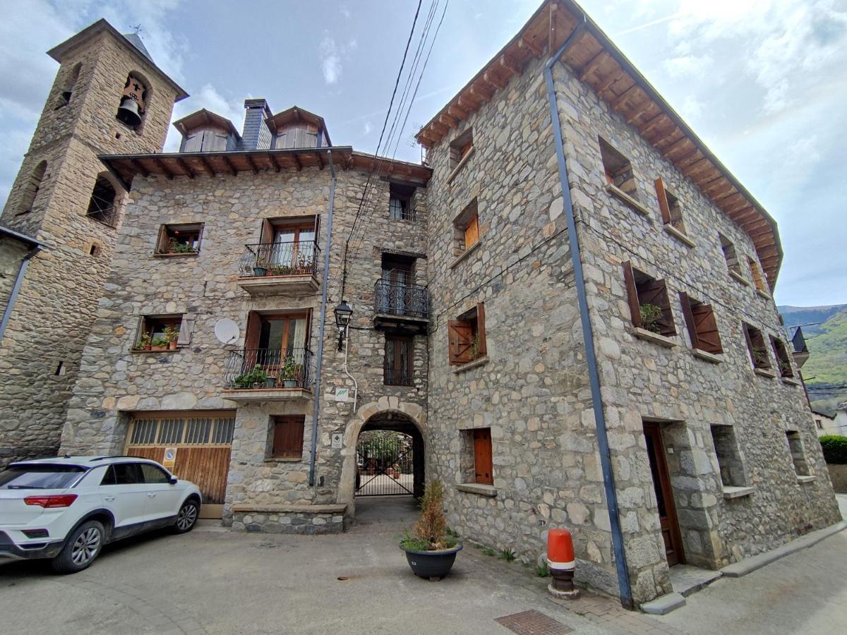 Casa De La Marmota Villa Eriste Exterior photo